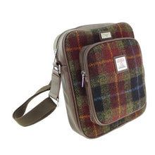 Load image into Gallery viewer, Harris Tweed Tay Travel Bag
